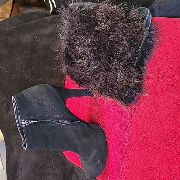 Colin Stuart Suede Leather Ankle Bootie Removable Faux Fur size 10 - Picture 5 of 6
